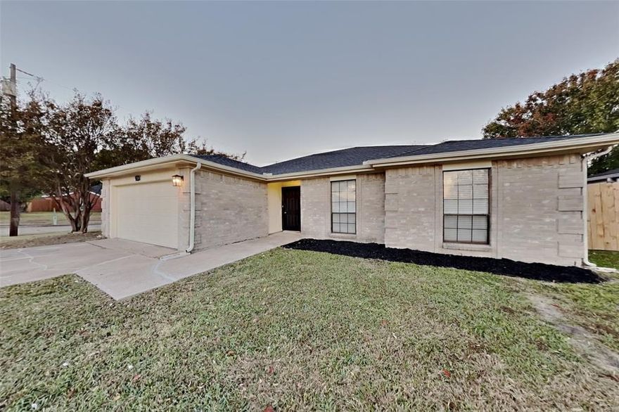 Charming 3 bed, 2 bath, 1,470 sq ft home in Rowlett! Open kitchen concept with updated counters. Primary suite with attached bathroom. Spacious backyard, great for gatherings! Pets accepted on a case by case basis. Additional admin fees apply. The Fireplace is decorative. Schedule your showing today! This home is as-is.  LEASE TERM:1-2 years

This home may be located within a Homeowners Association (HOA) community. If so, residents will be responsible for adhering to all HOA rules and regulations. Please contact your agent or landlord's agent for more information.