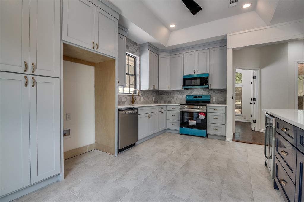 4219 Fox Hollow Drive