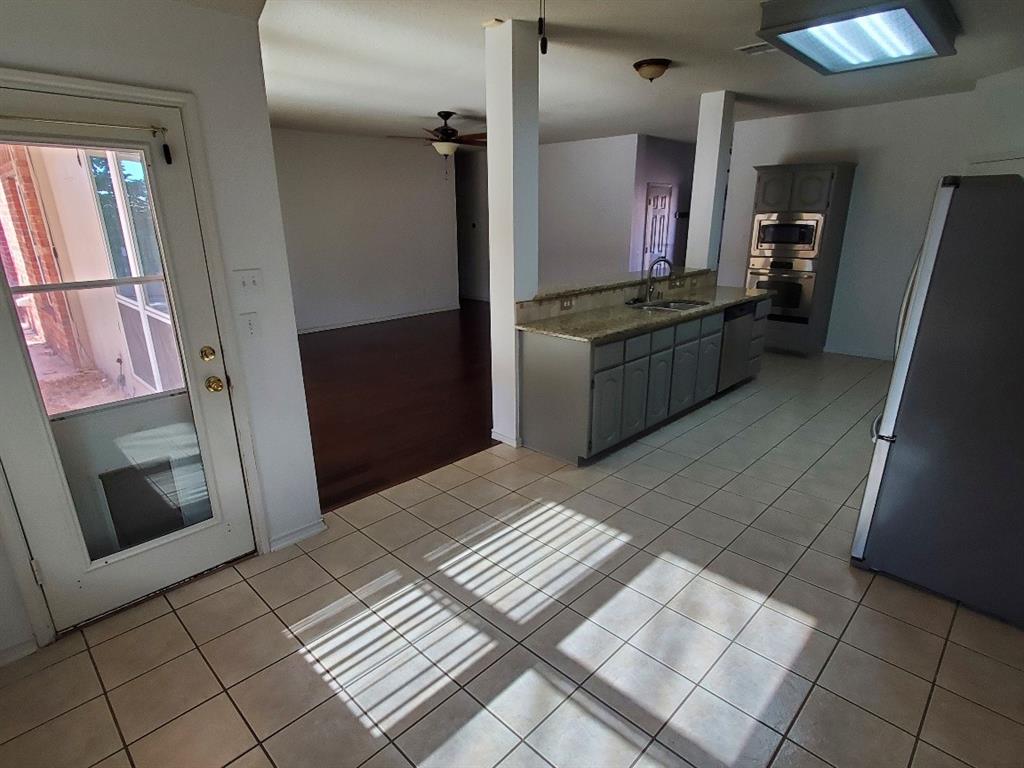 Riverchase Ph Two - Residential Lease