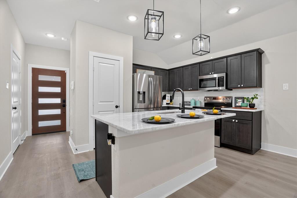 461 Peace Lily Way