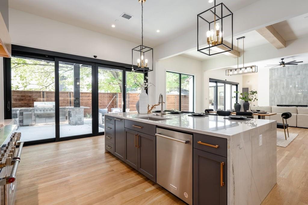 Linwood Place - Residential