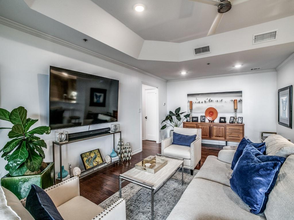 5909 Luther Lane 2204