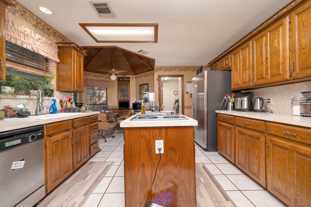 1381 Sweetgum Circle