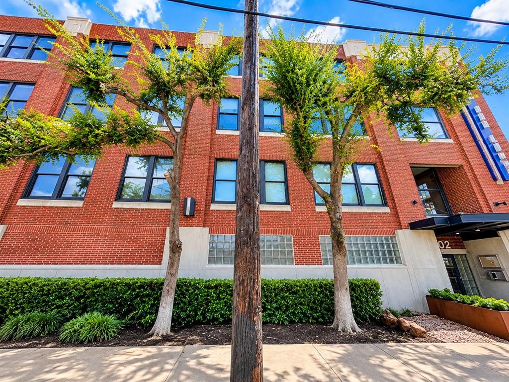 2502 Live Oak Street 110