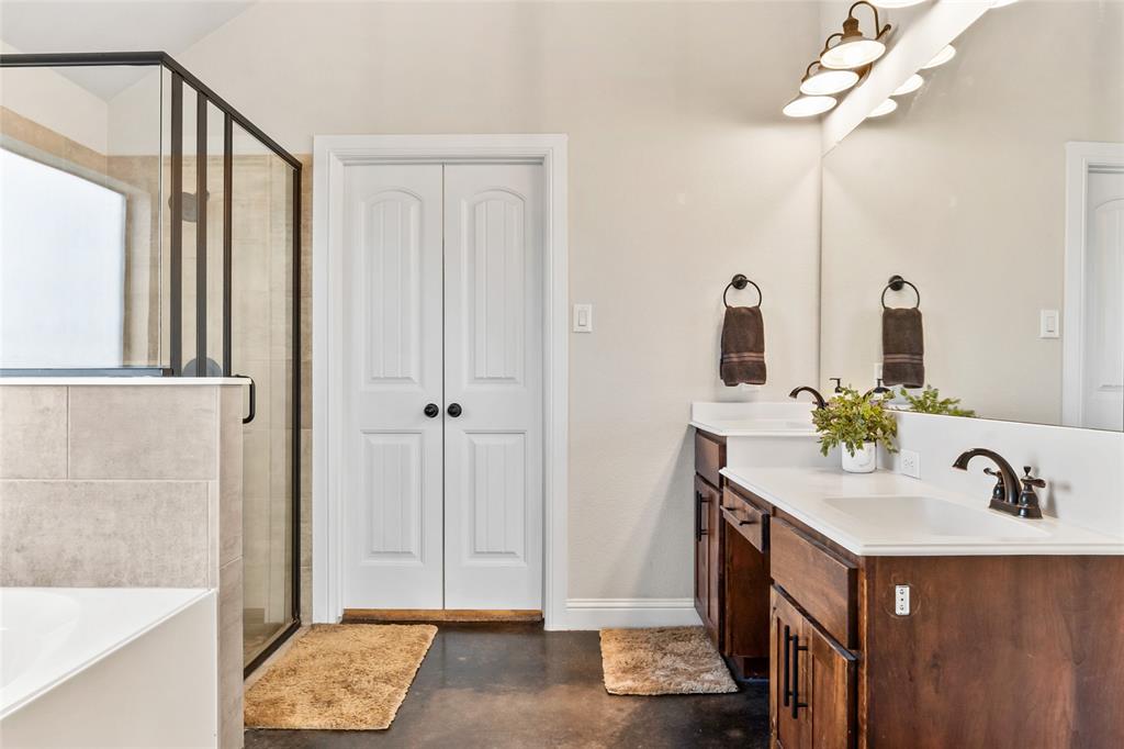 Bella Vista - Residential