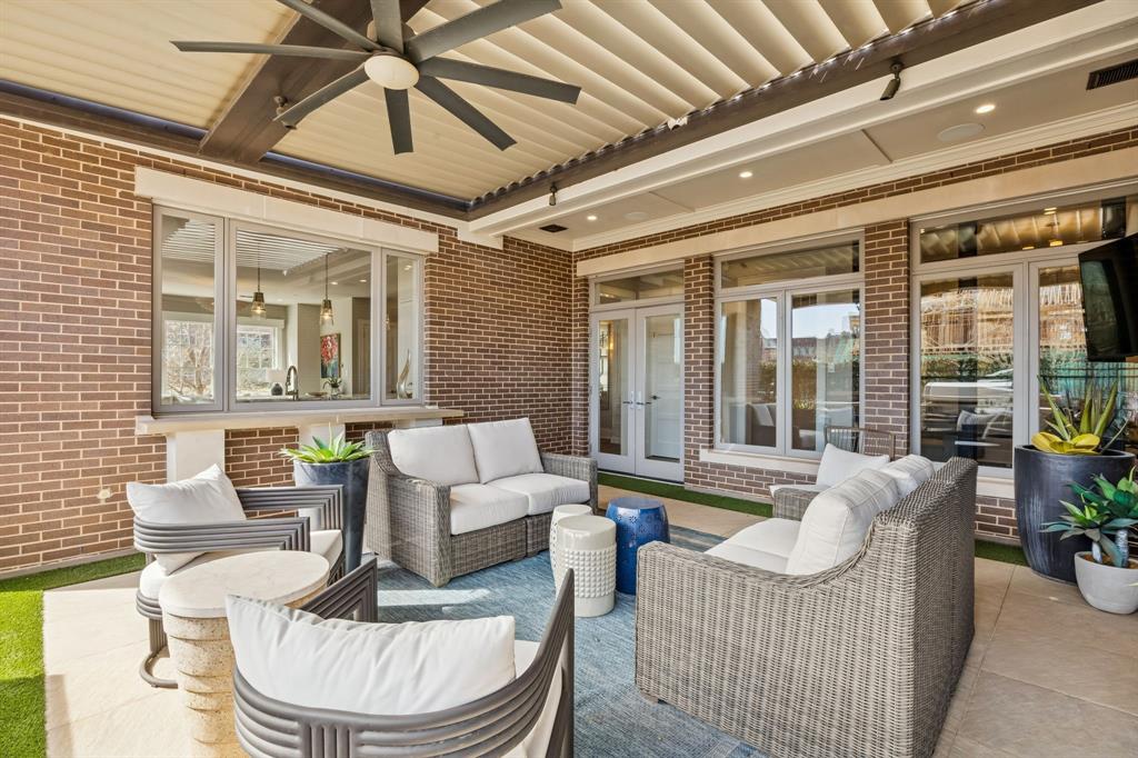 Garden District & Ph C Brownst - Residential