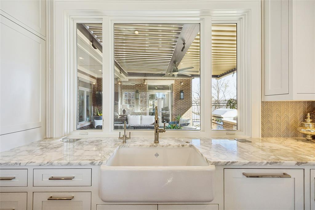 Garden District & Ph C Brownst - Residential