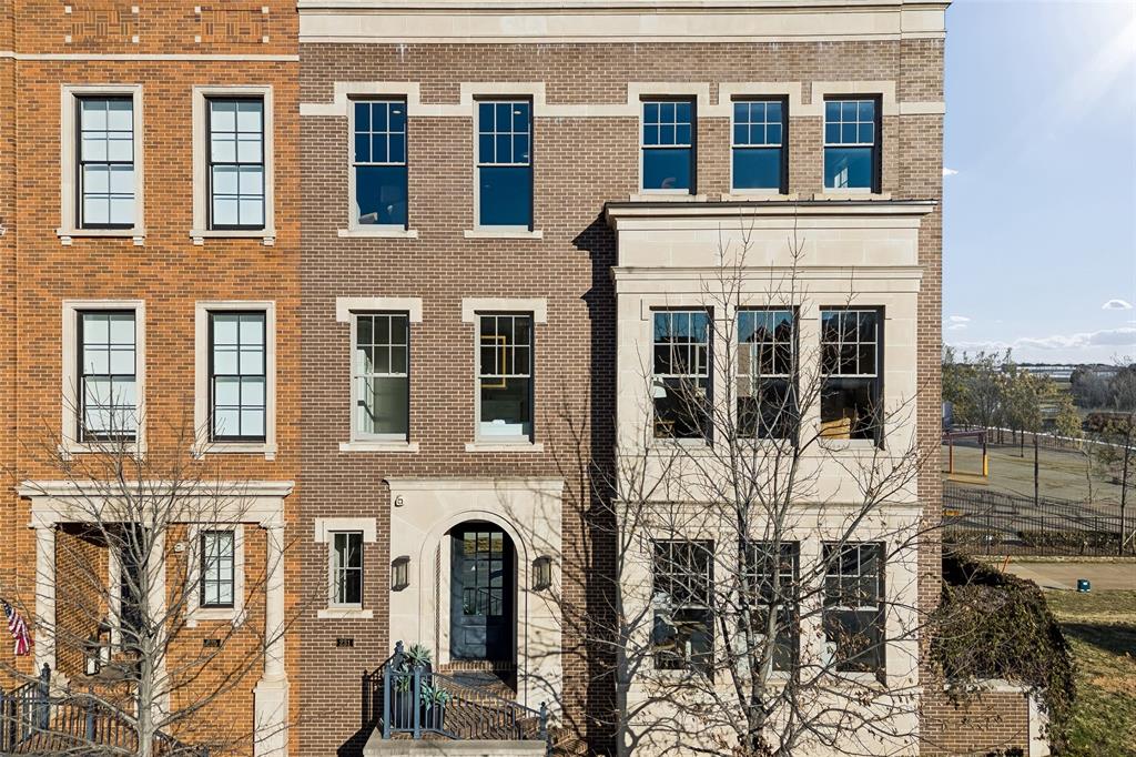 Garden District & Ph C Brownst - Residential