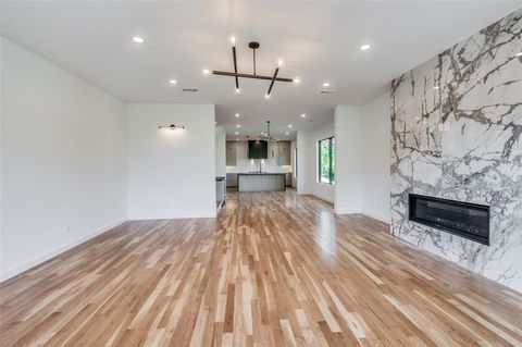 Tiny photo for 4525 Weldon Street, Dallas, TX 75204 (MLS # 21193445)