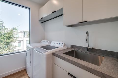 Tiny photo for 4525 Weldon Street, Dallas, TX 75204 (MLS # 21193445)