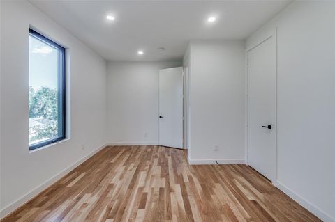 Tiny photo for 4525 Weldon Street, Dallas, TX 75204 (MLS # 21193445)