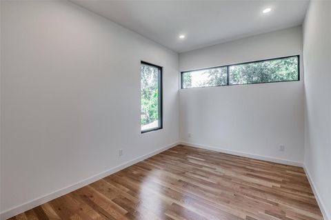 Tiny photo for 4525 Weldon Street, Dallas, TX 75204 (MLS # 21193445)