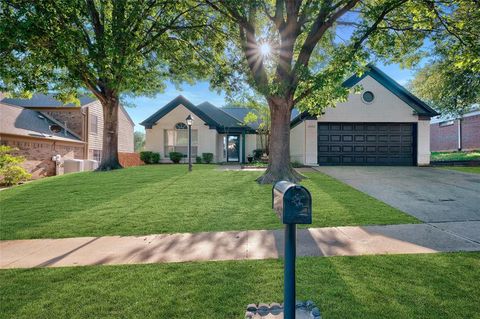 5400 Signal Peak Drive Arlington TX 76017