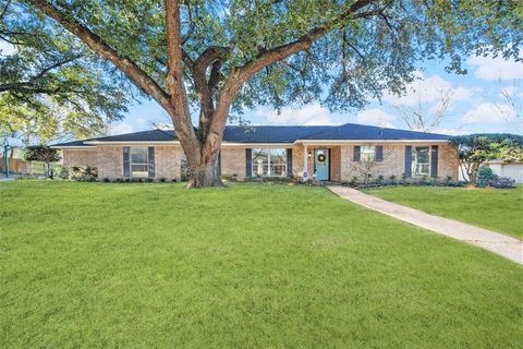 2013 Glenwood Circle Corsicana TX 75110