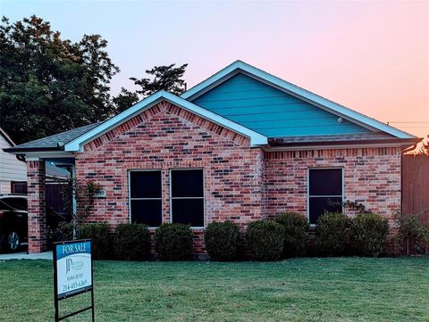 2715 Britton Avenue Dallas TX 75216