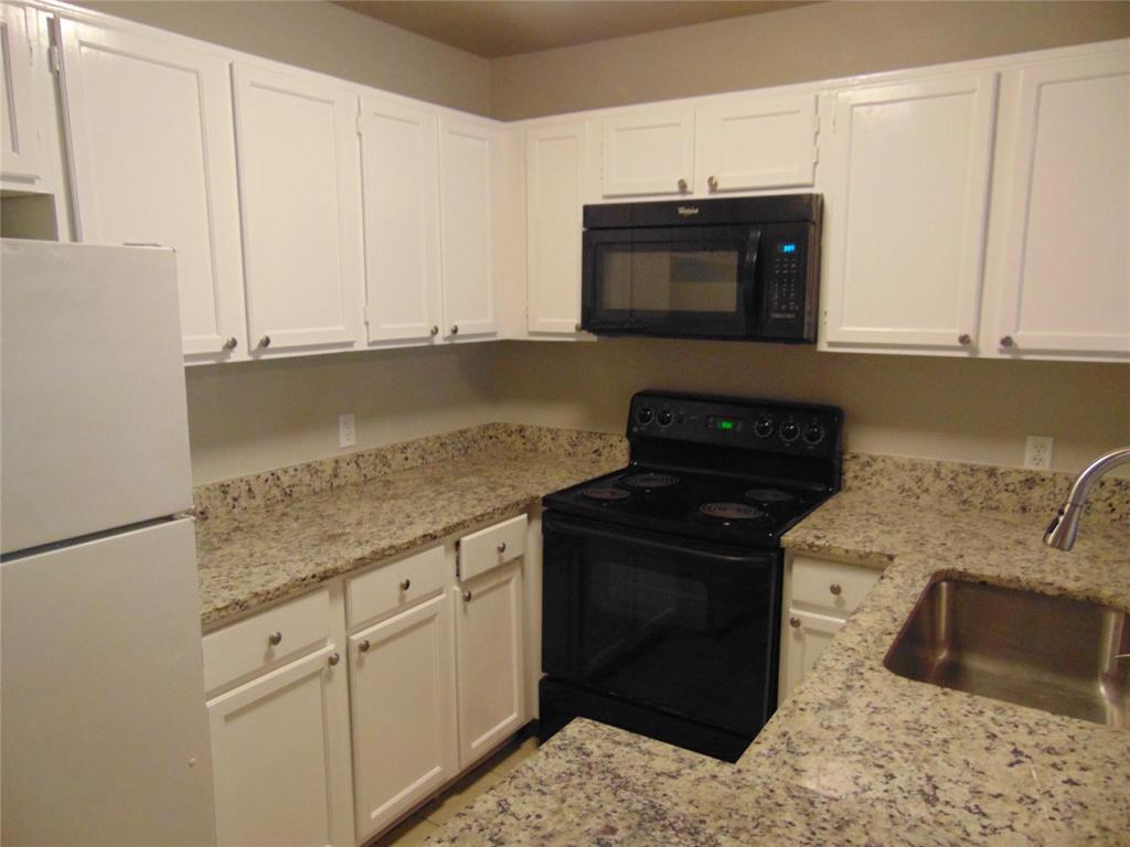 Sable Ridge Condos Ph 01-06 - Residential