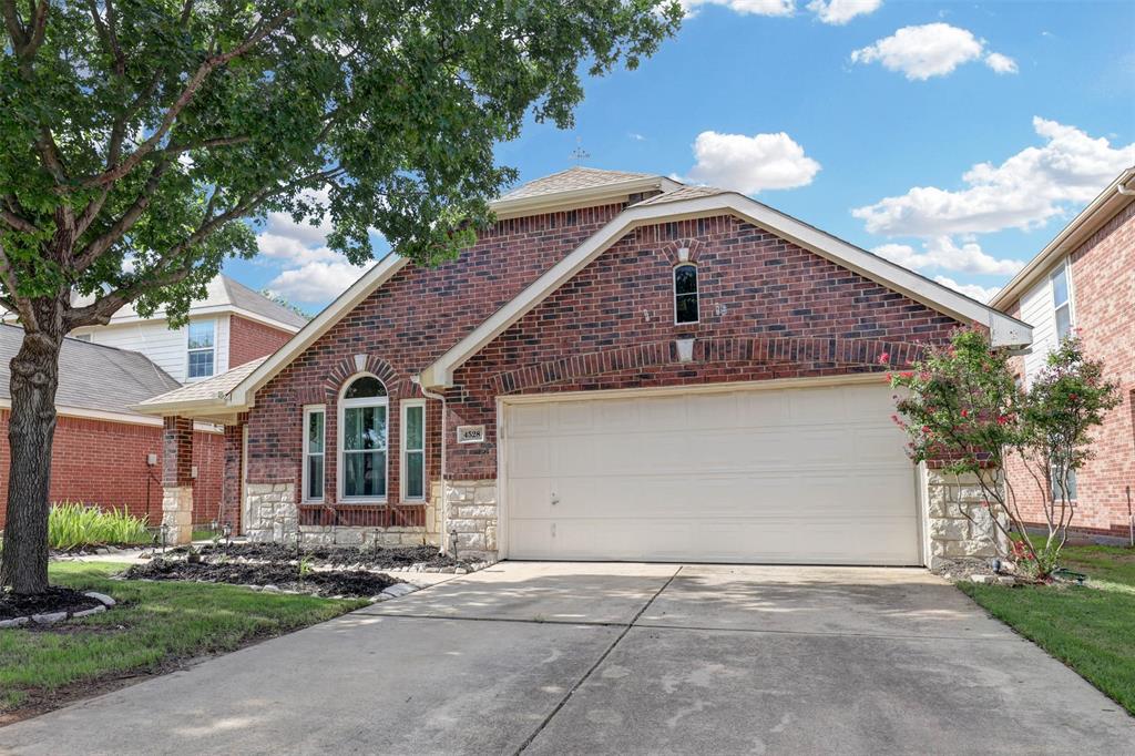 4528 Indian Rock Drive