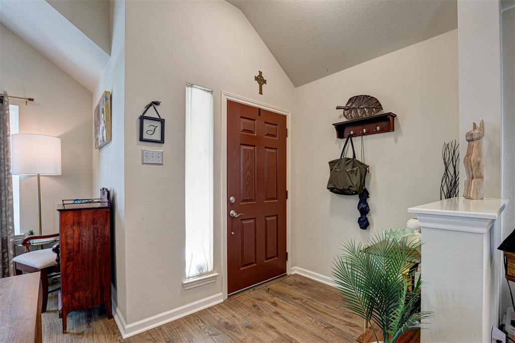 4528 Indian Rock Drive