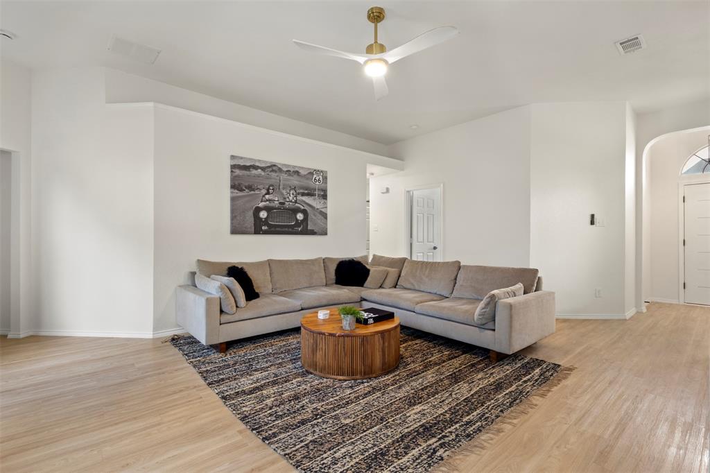 Sheperds Glen 02 - Residential