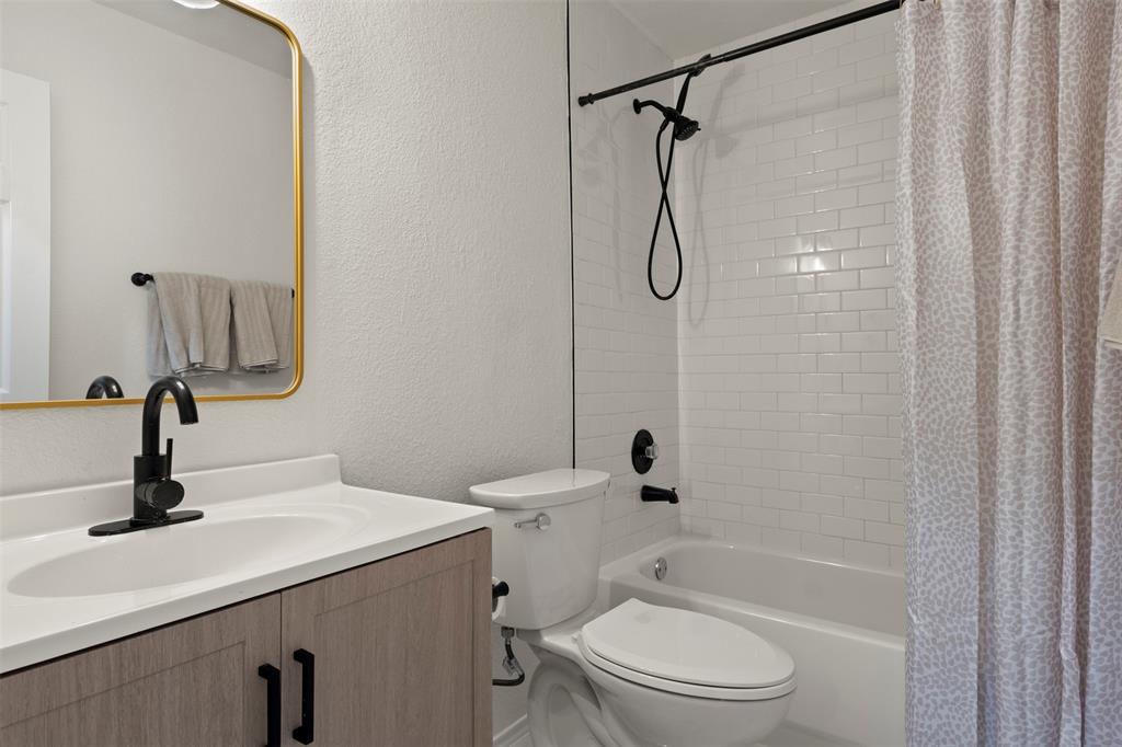 Sheperds Glen 02 - Residential