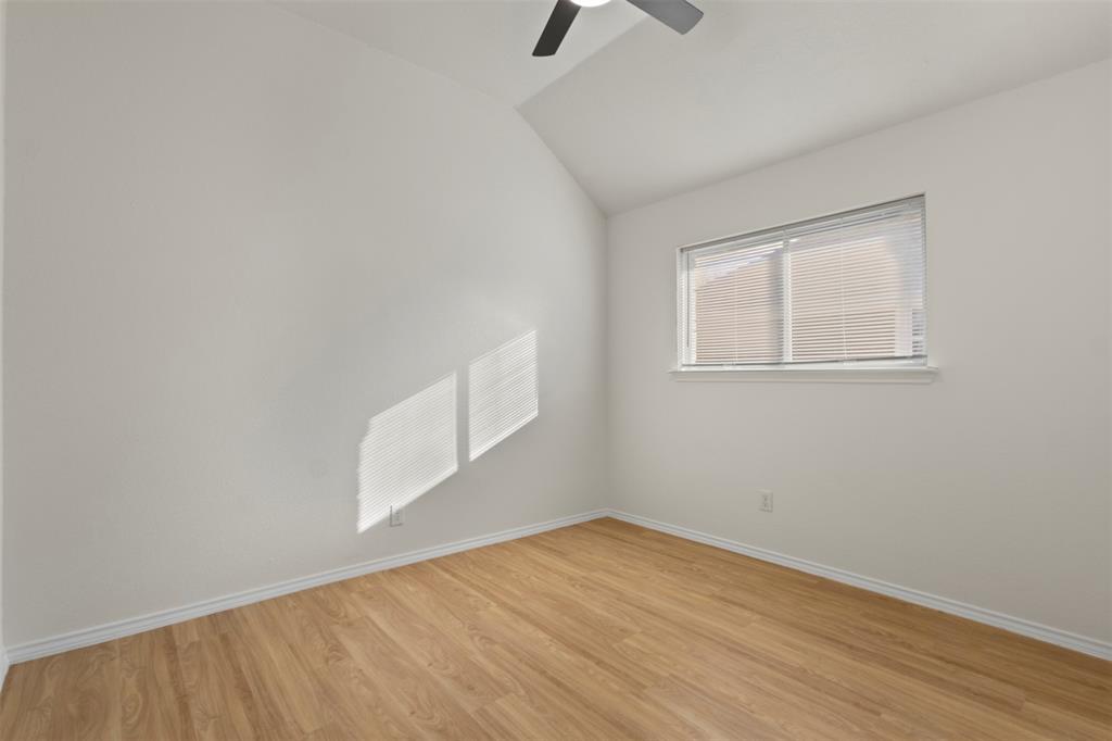 Sheperds Glen 02 - Residential