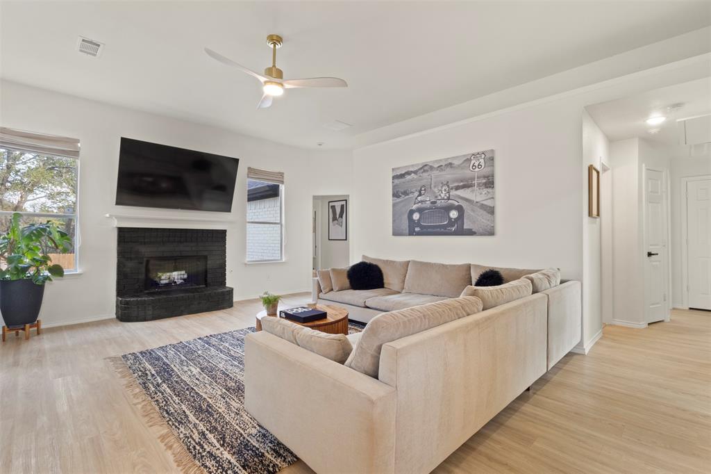 Sheperds Glen 02 - Residential