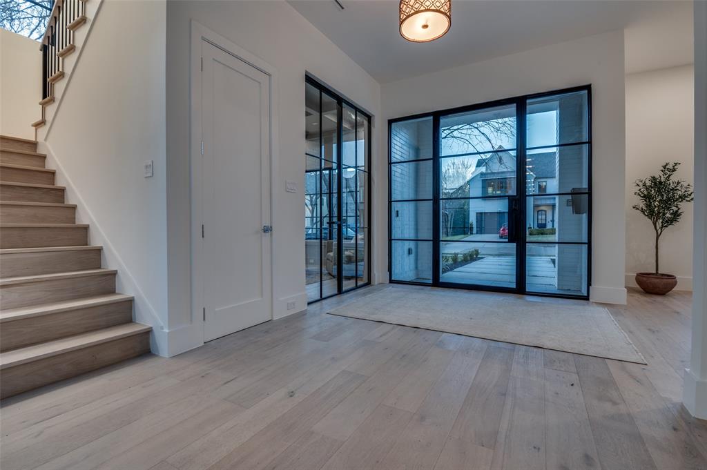 4910 W Hanover Avenue