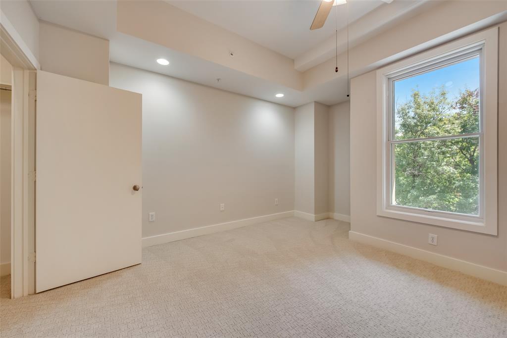 5055 Addison Circle 407