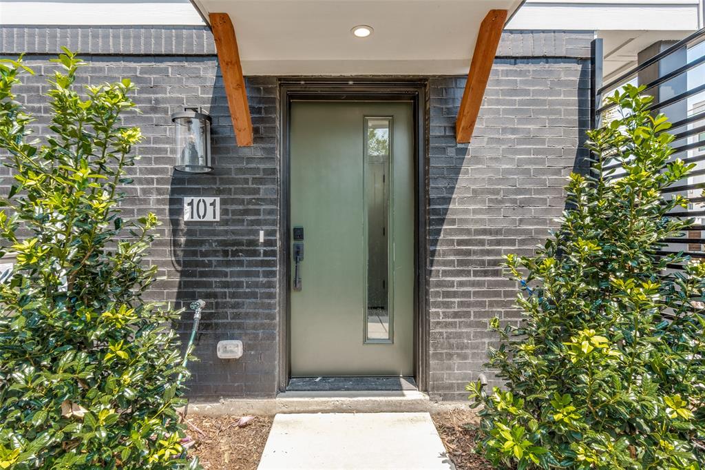 SMITHSON'S - Residential Lease