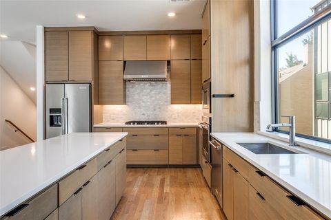 1914 La Croix Place Dallas TX 75214