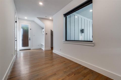 Tiny photo for 1914 La Croix Place, Dallas, TX 75214 (MLS # 21100040)