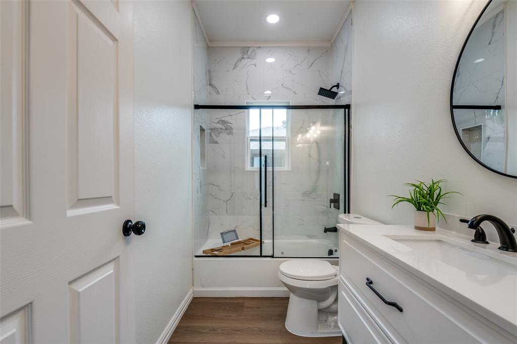 Moore & Nash - Residential