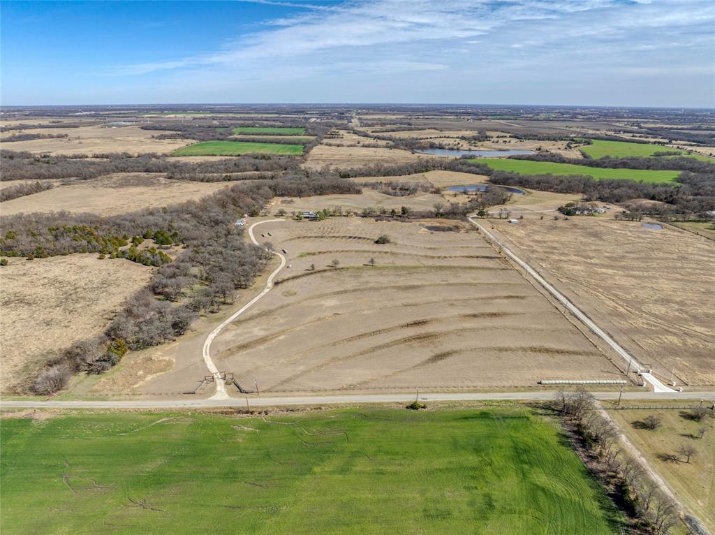 HORUR4OLD) CLS 4 RURAL HOWE 2000 AND OLDER - Land