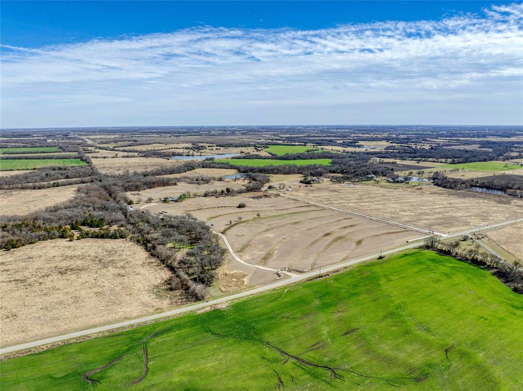 HORUR4OLD) CLS 4 RURAL HOWE 2000 AND OLDER - Land