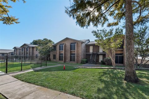 Photo of 4464 Chaha Road #205, Garland, TX 75043 (MLS # 21091395)