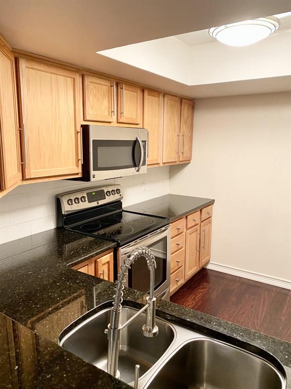 Brookhaven Courtyard Homes - Residential Lease