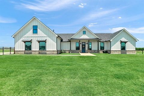 951 Sedalia Road Van Alstyne TX 75495