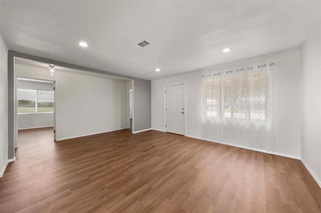 527 Dison Drive