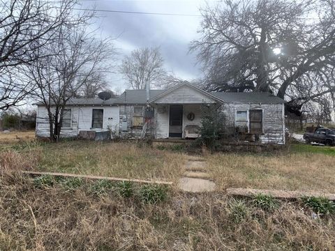 600 E Pierson Street Hamilton TX 76531