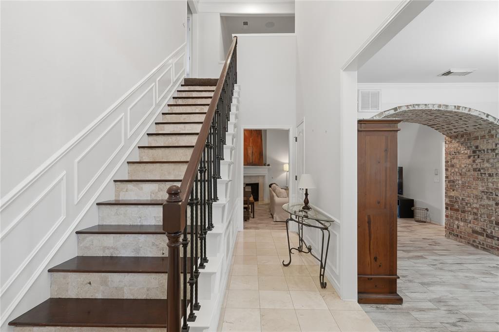 2900 Roper Drive