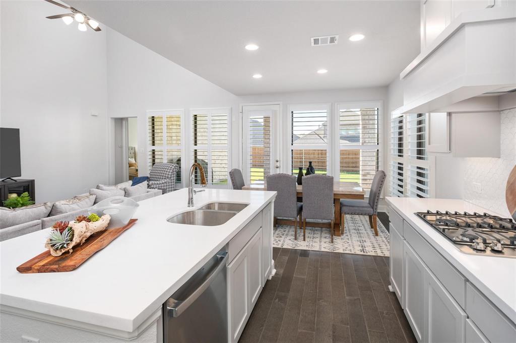 Little Elm, Texas 75068, United States, 4 Bedrooms Bedrooms, ,3 BathroomsBathrooms,Residential,Active,256669