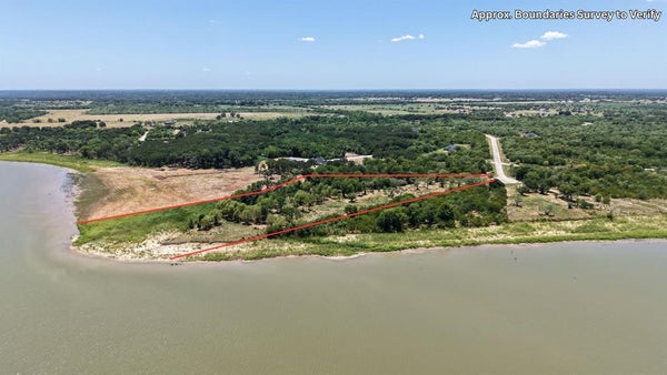 8424 EDGEWATER DR, KEMP, TX 75143 - Image d65e004da5d7a10bb6130d9e666bb5af/219458509