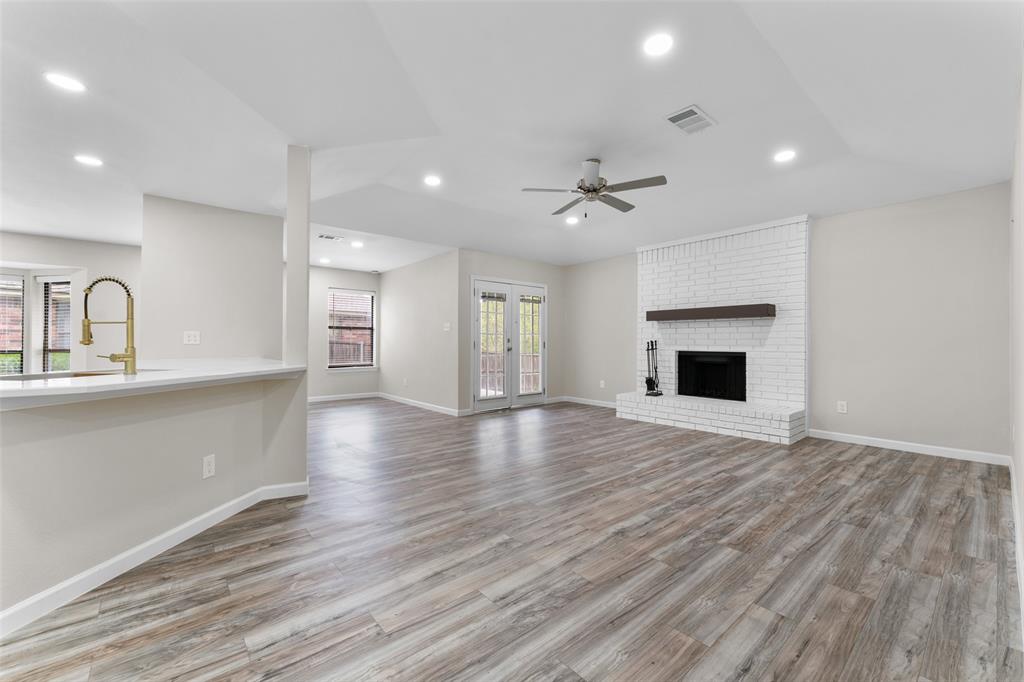 4826 Cresthill Lane