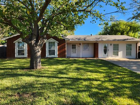 334 Michael Drive Burleson TX 76028