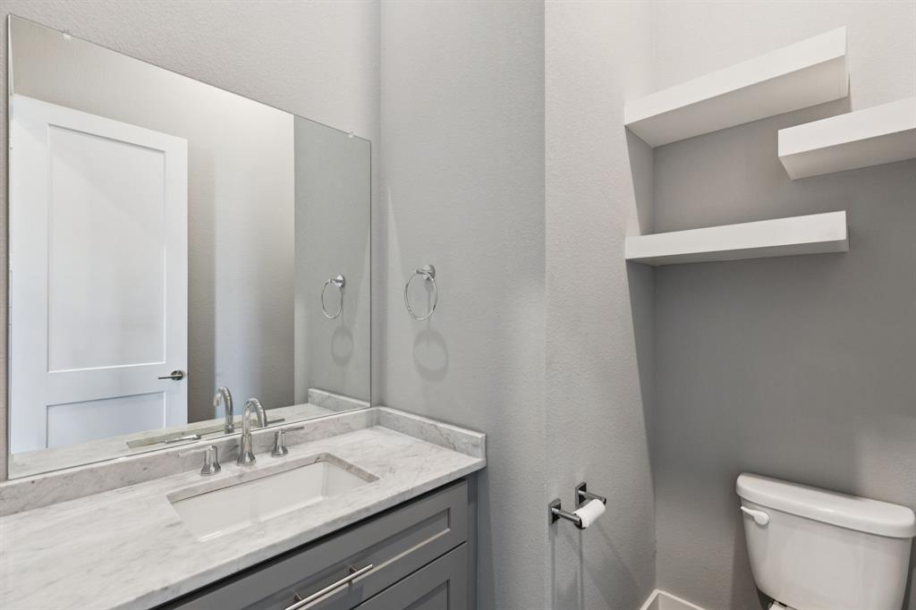 ROSELAND CONDOMINIUM - Residential Lease