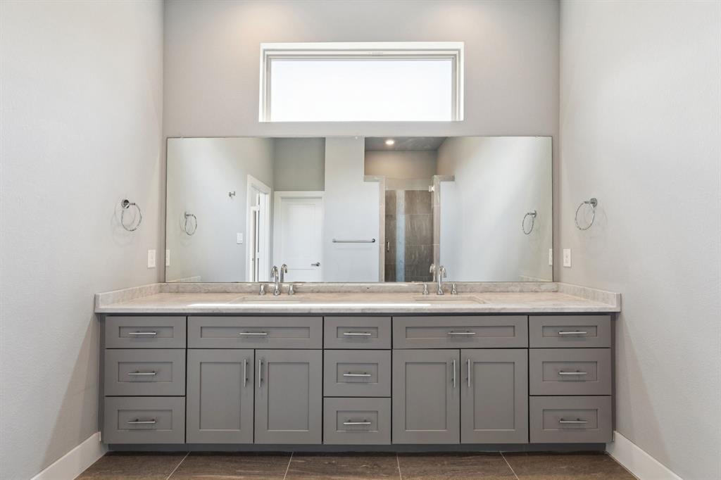 ROSELAND CONDOMINIUM - Residential Lease