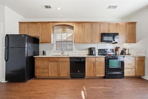 Tiny photo for 2410 S 2nd Street #630, Waco, TX 76706 (MLS # 21196256)