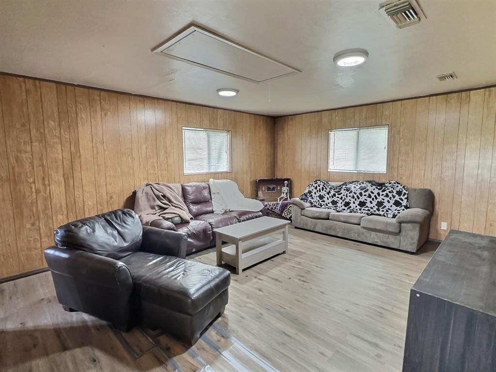 Lampasas Cnty 3 League Sch Lan - Residential