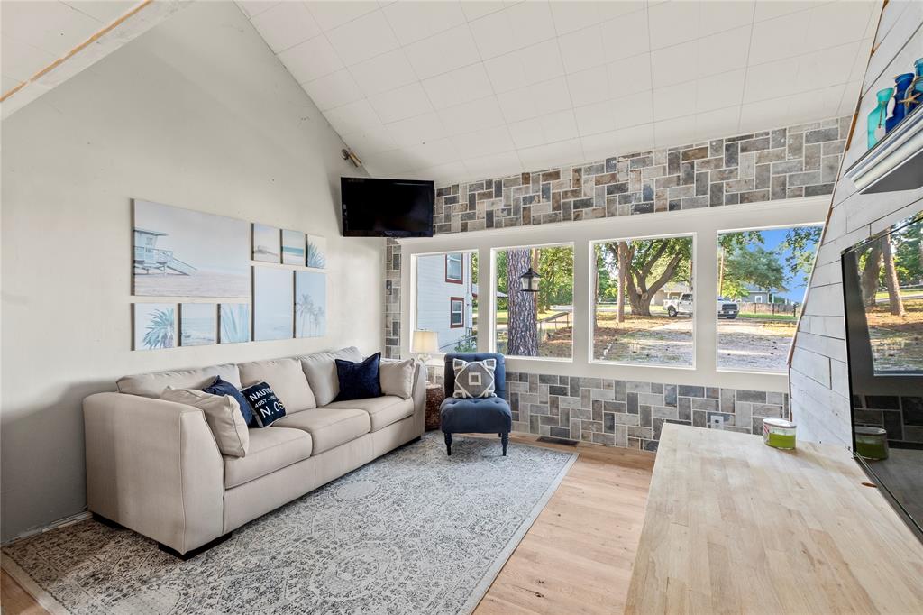 Island Oaks Sub - Residential