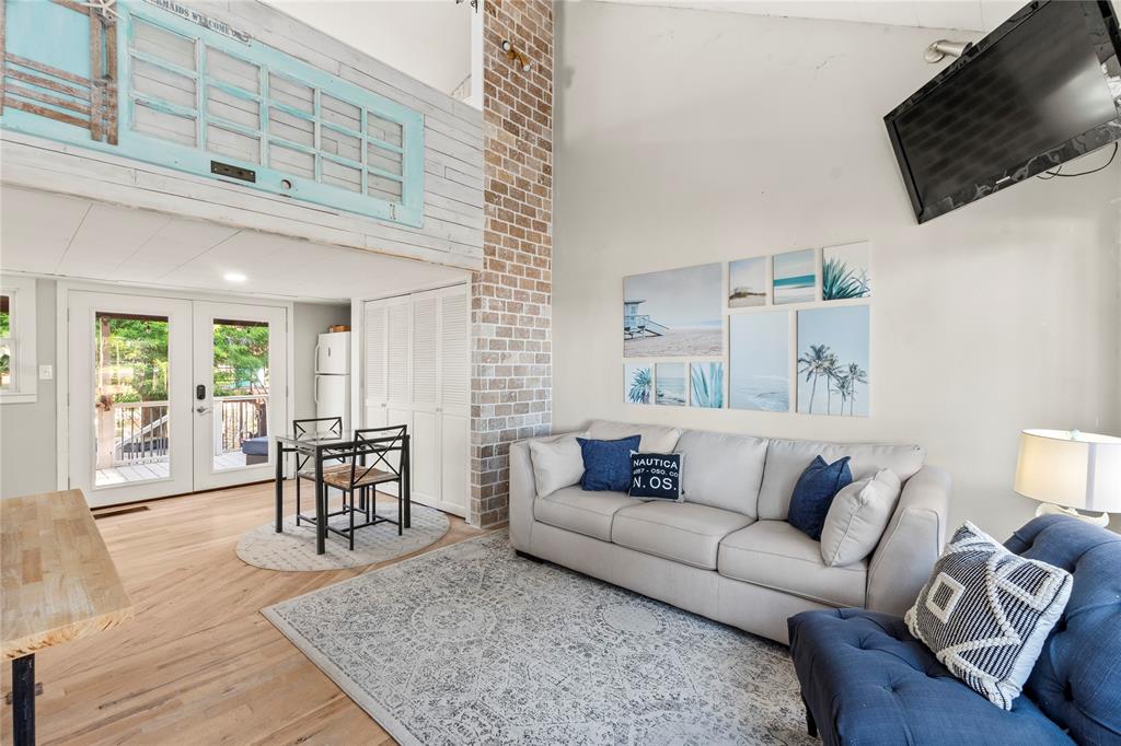 Island Oaks Sub - Residential